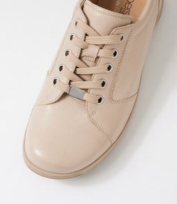 ALISHIE D SU ALMOND LEATHER