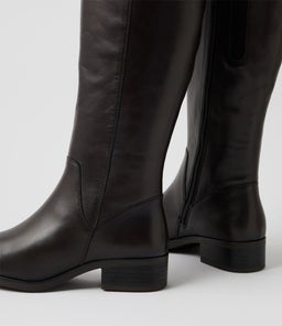 EVERYDAY SU DK BROWN BURNISHED LEATHER