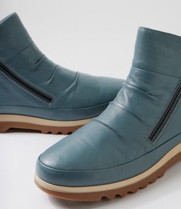 KAROLS SU ARCTIC LEATHER