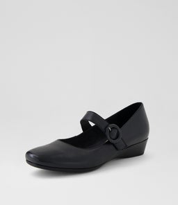 RYANIE SU BLACK LEATHER