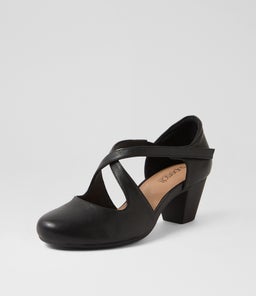 FLYNNIE SU BLACK LEATHER