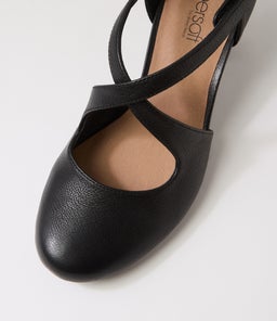 FLYNNIE SU BLACK LEATHER