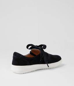 ZORIE SU BLACK SUEDE