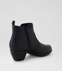 RAELYNN D SU BLACK LEATHER