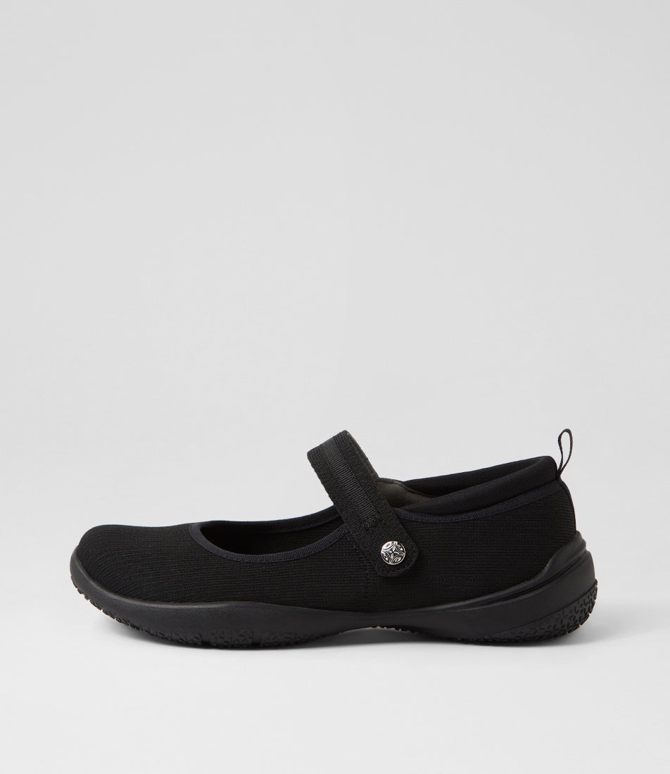 Selinne Black Knit Flat Shoes