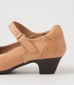 LARSIN SU DK TAN LEATHER