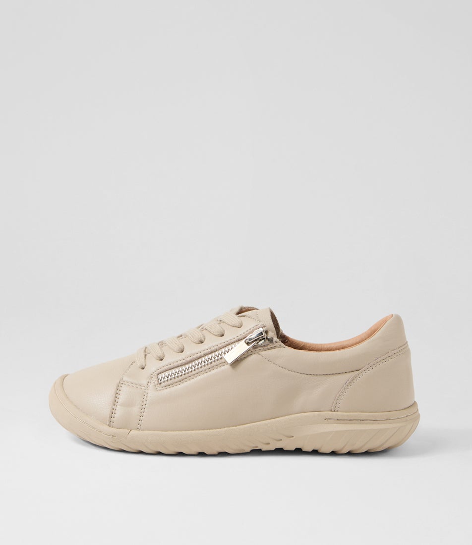 Travi Almond Leather Sneakers