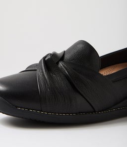 INIES SU BLACK LEATHER