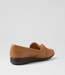 INIES SU DK TAN DK BROWN SOLE LEATHER