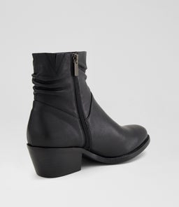 JACINTAS SU BLACK LEATHER