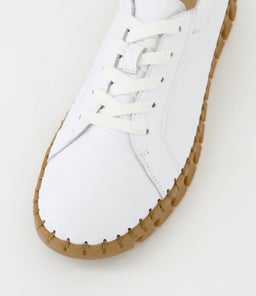 BAZIE SU WHITE GUM SOLE LEATHER
