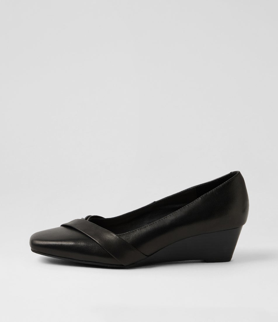 Savers Black Leather Heels