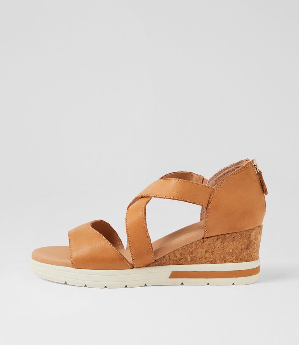 AMY SU DK TAN LEATHER