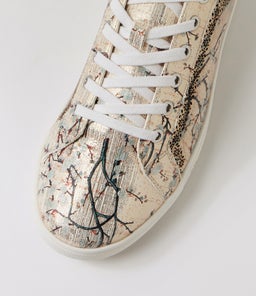ELME SU JAPANESE BLOSSOM LEATHER
