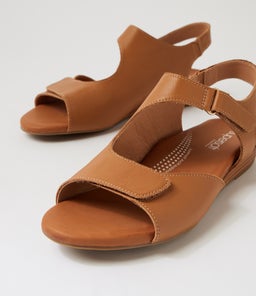 JARRINE SU DK TAN LEATHER