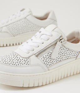 HAZLIE SU WHITE LEATHER