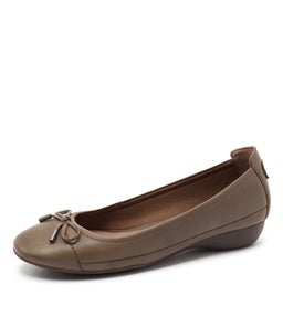 EMBARK TAUPE LEATHER