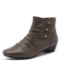 DANELE GREY LEATHER
