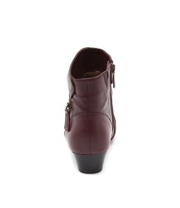 RAINES RICH RED LEATHER