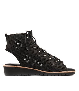 GIZELLE BLACK LEATHER
