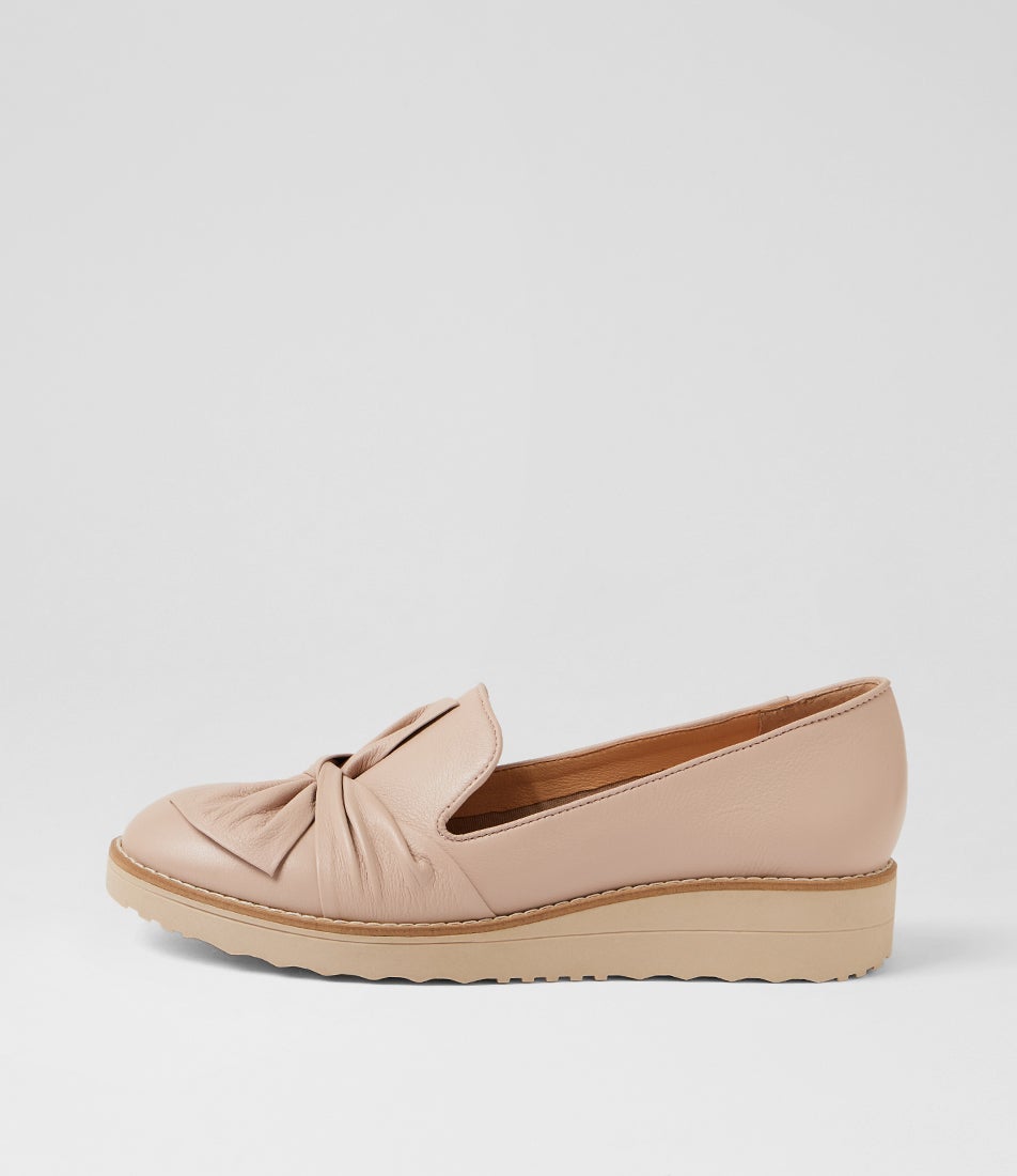 Oclem Nude Leather Loafers