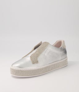 PLACATE TO SILVER SILVER LEATHER JEWELS