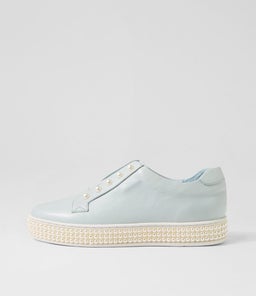 QUEMPO TO PALE BLUE LEATHER