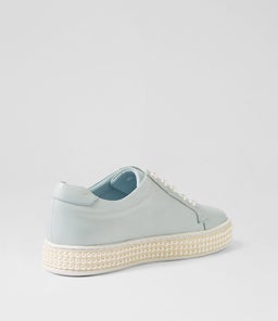 QUEMPO TO PALE BLUE LEATHER