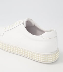 QUEMPO TO WHITE LEATHER