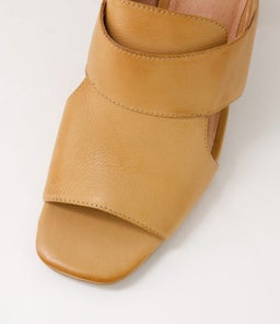 COPPIEY TO DK TAN LEATHER