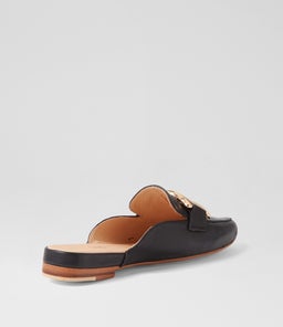 FUMI TO BLACK LEATHER
