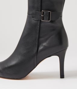 BETTINA TO BLACK LEATHER