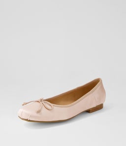 MOOKIE TO BLUSH SATIN LEATHER