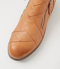 OMEAH TO DK TAN CHOC SOLE LEATHER