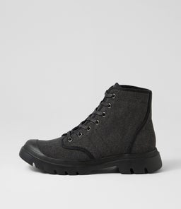 SAGAR TO BLACK CANVAS