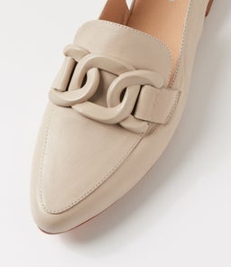 FAVILLAS TO ALMOND LEATHER