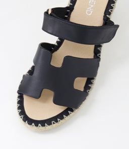 GORAN TO BLACK LEATHER