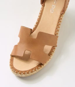 GELLORY TO TAN LEATHER