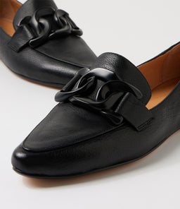 SOCOROS TO BLACK LEATHER