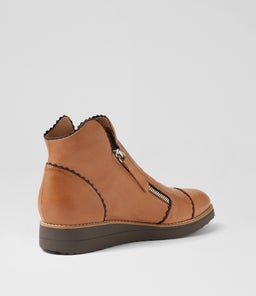 OODAY TO DK TAN CHOC LEATHER