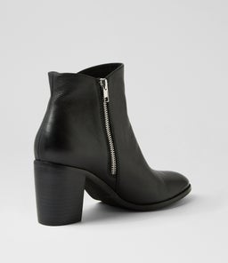 TINGLY TO BLACK BLACK HEEL LEATHER