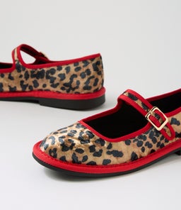 LAIROYS TO LEOPARD RED VELVET
