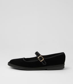 LAIROYS TO BLACK VELVET