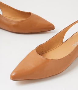 YILLIE TO DK TAN LEATHER