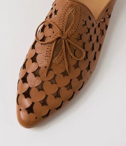 SUMI TO DK TAN LEATHER