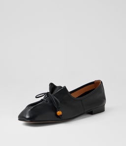 POLA TO BLACK LEATHER