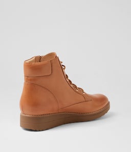 OLLEGE TO DK TAN LT CHOC SOLE LEATHER