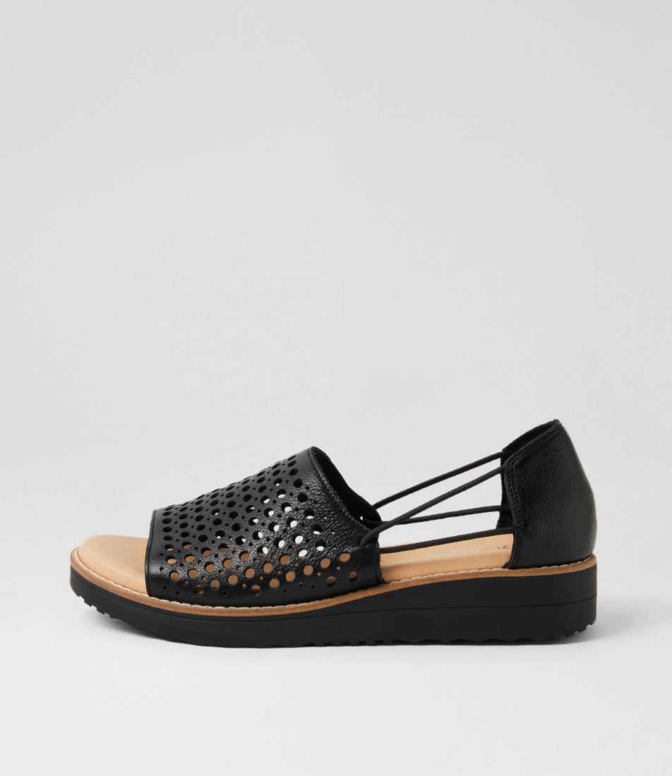 Halare Black Leather Sandals Halare Black Leather Sandals
