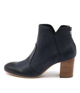 UPCLIMB NAVY LEATHER