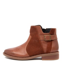 SKYLAH XF ZR DK TAN LEATHER